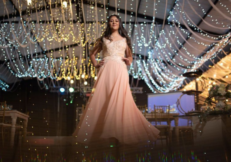 FIESTA QUINCE AÑOS MEDELLÍN