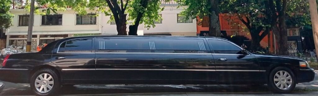 ALQUILER DE LIMUSINAS PARA FIESTAS MEDELLÍN
