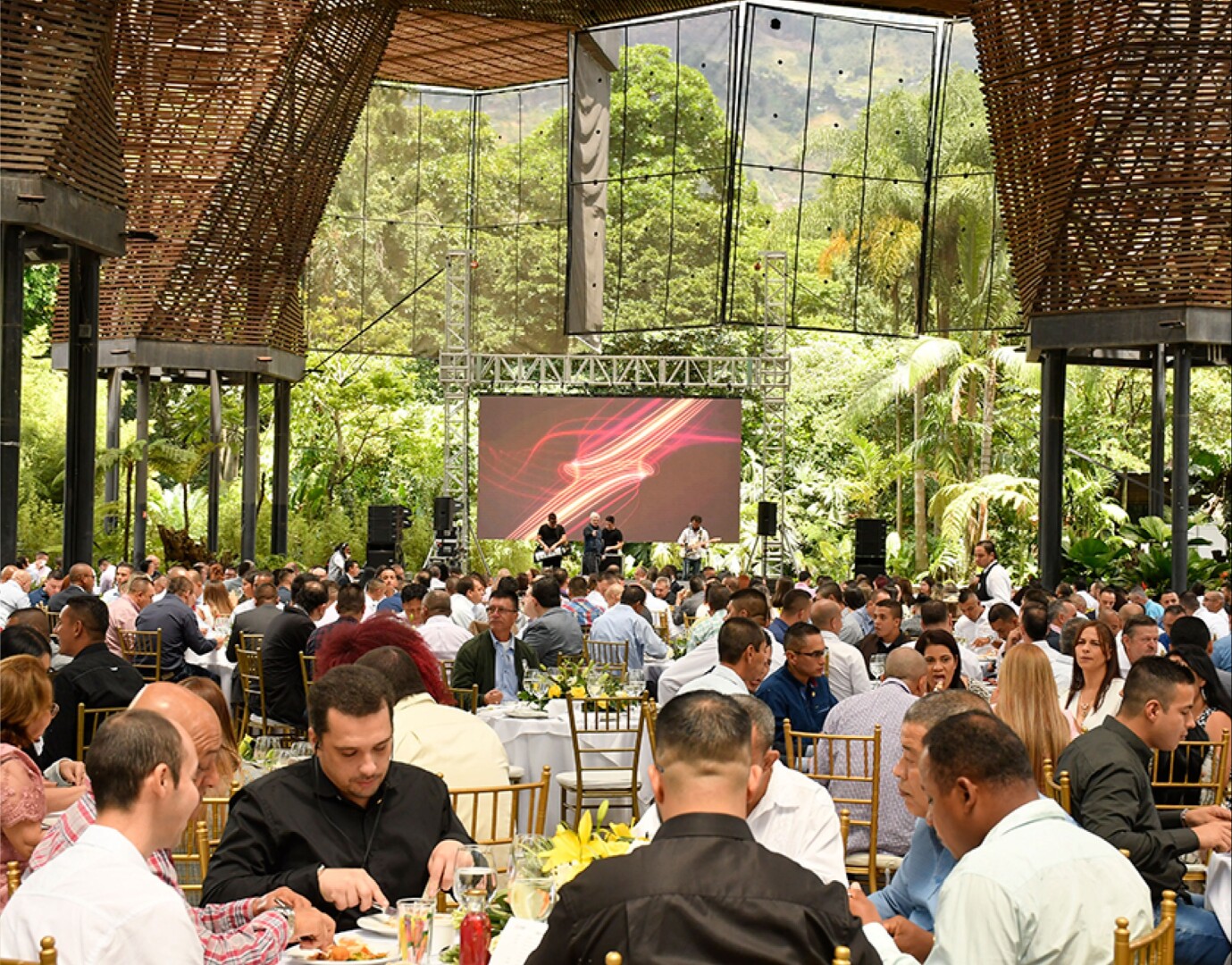 MITSUBISHI EVENTO EMPRESARIAL