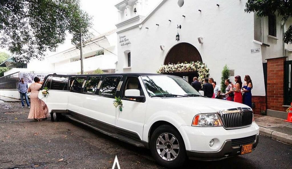 Alquiler de carros antiguos y limosinas