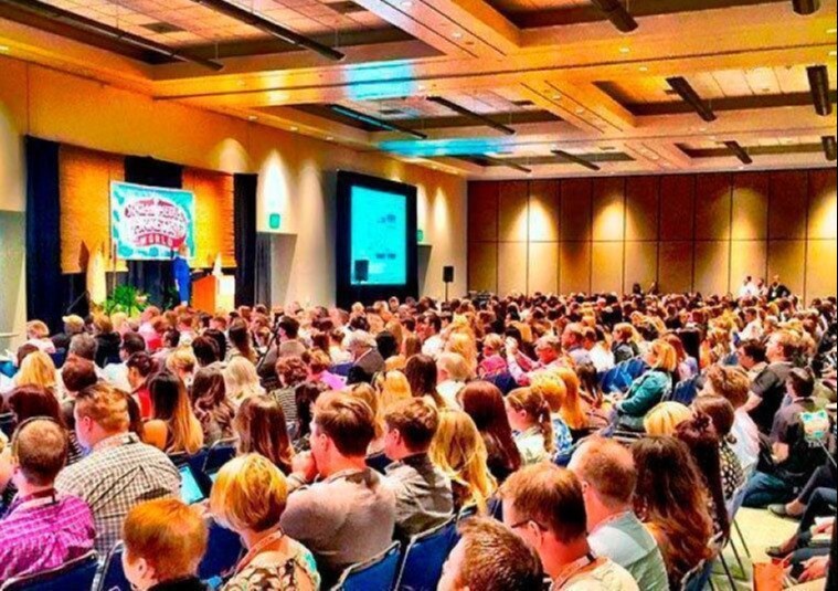 EQUIPOS AUDIOVISUALES PARA EVENTOS EMPRESARIALES MEDELLÍN