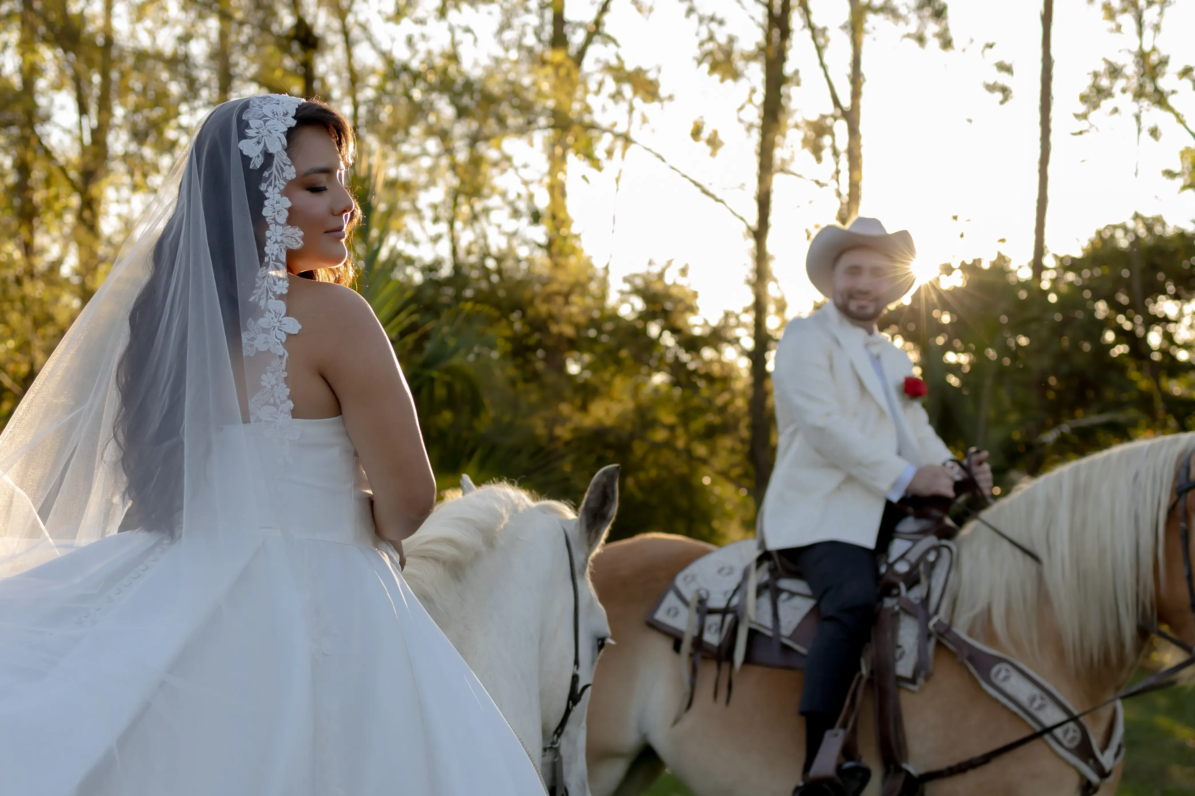 Pareja con caballo